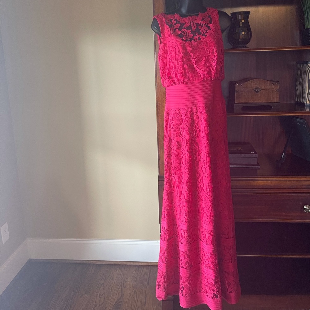 Gown/maxi dress